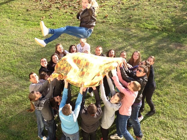 Digni palac za maturalac: 3.b, Klasična gimnazija, Sl. Brod