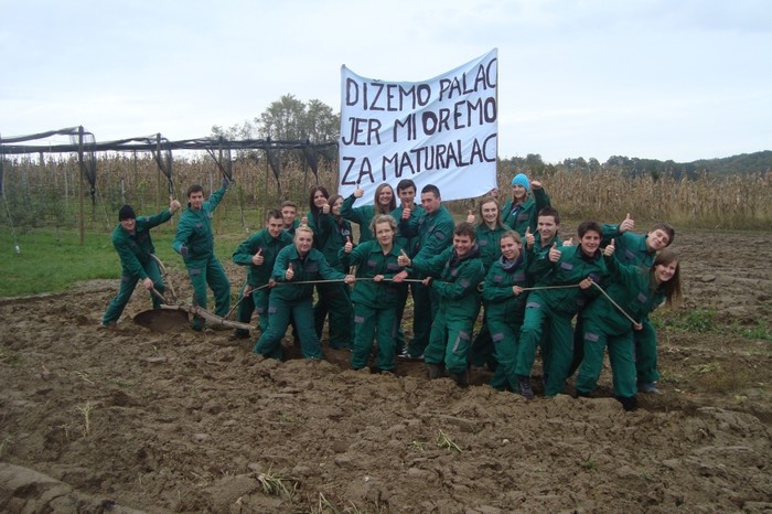 Digni palac za maturalac: 3.P, Srednja škola Bedekovčina