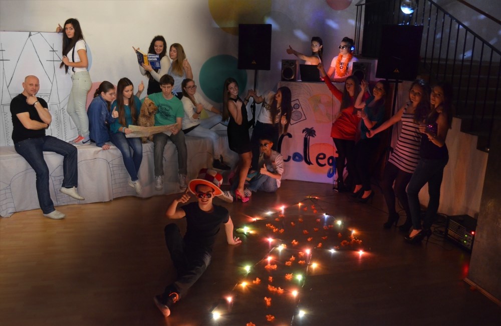 Digni palac za maturalac: 3.c, IX. gimnazija, Zagreb