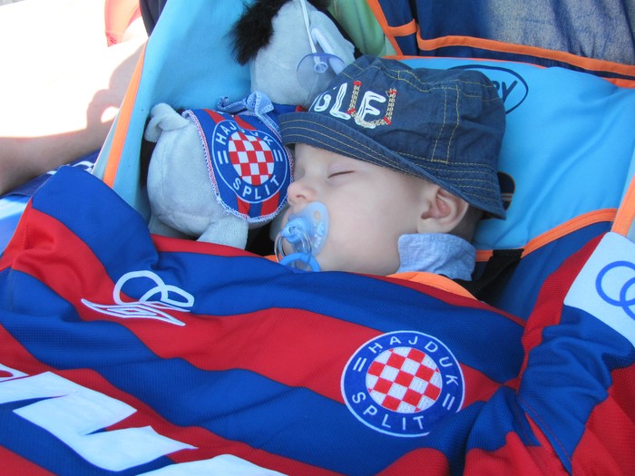 Hajdukovac odmara na Lapadu..