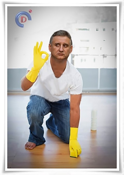 Nezgoda tijekom napetog suđenja! Vremešni Manolić usred sudnice pao na leđa, u pomoć mu priskočio Karamarko. Za sve je kriv ulašteni parket!