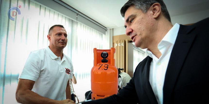 Imaš li dobar vid? Pronađi skrivenu kameru!