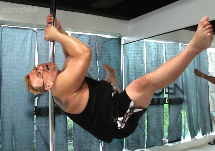 Netko mi je nauljio štangu....