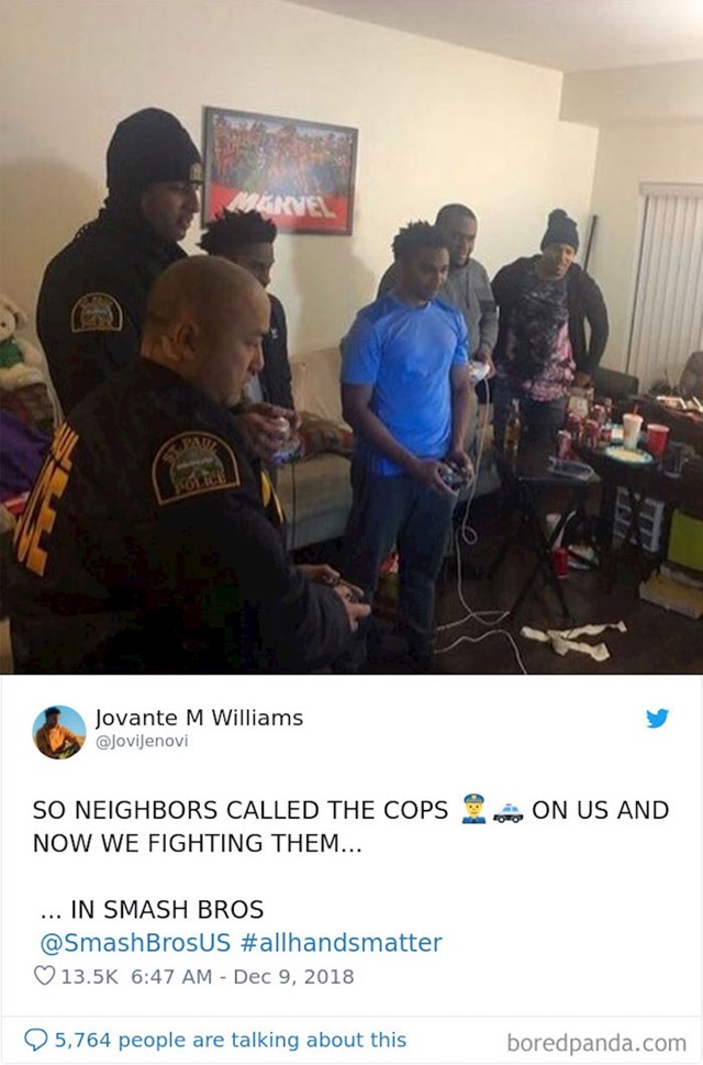 #8 Susjedi su nazvali policiju.