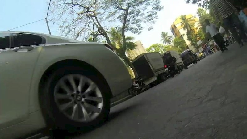 Izbjegavanje automobila je svakodnevna borba.