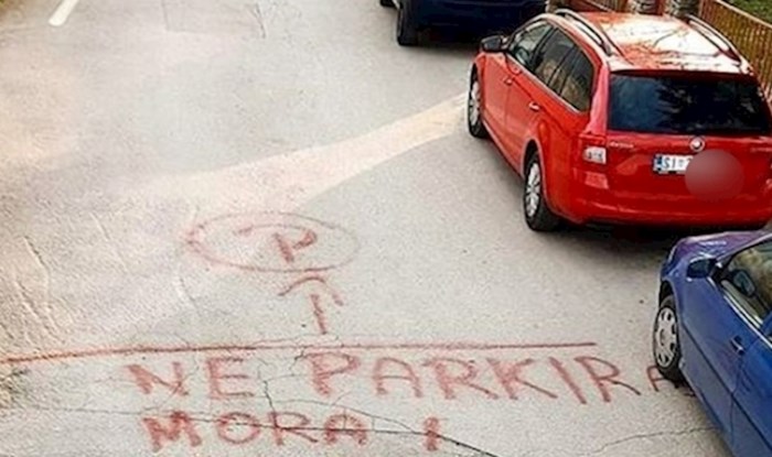 Pogledajte koliko je detaljno jedan Dalmatinac odlučio upozoriti na promet u svojoj ulici