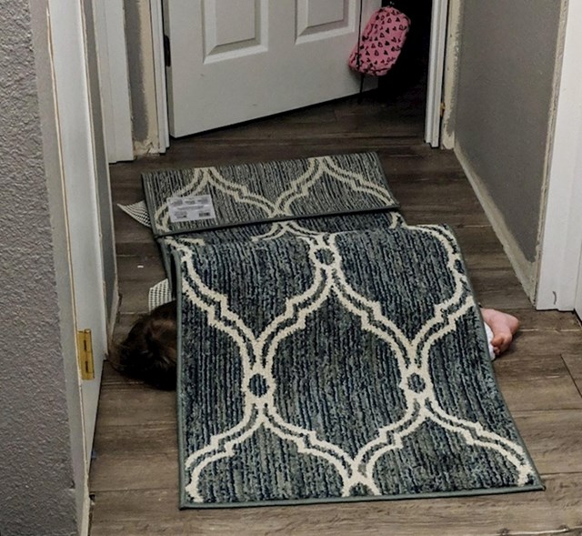 15. "Moja kćer ... pokušava se sakriti kad je već trebala biti u krevetu."
