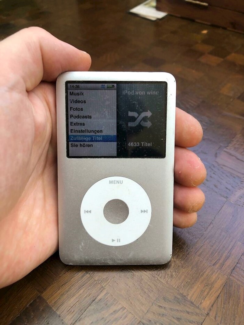 "Vrijeme je za promjenu mog Ipod Classica (2006) za Spotify. Koristim ga svakodnevno 15 godina, ali Spotify je brži."