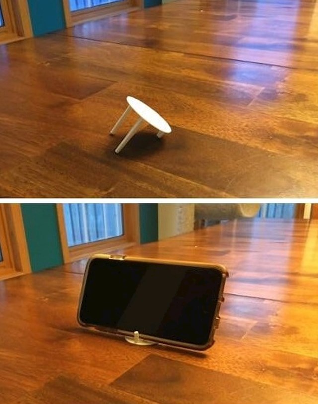 #5 Odrežite jedan dio s budućeg stalka za mobitel. Plastičnu stvar dobijete u kutiji prilikom isporuke pizze.