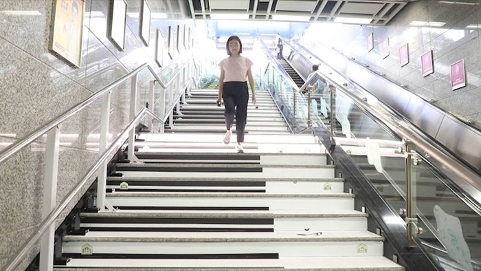VIDEO Ove stepenice u podzemnoj željeznici u Kini zapravo su klavirske tipke