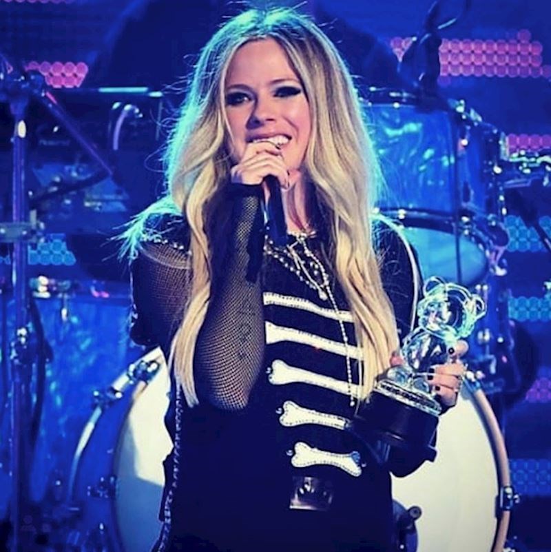 #16 Avril Lavigne