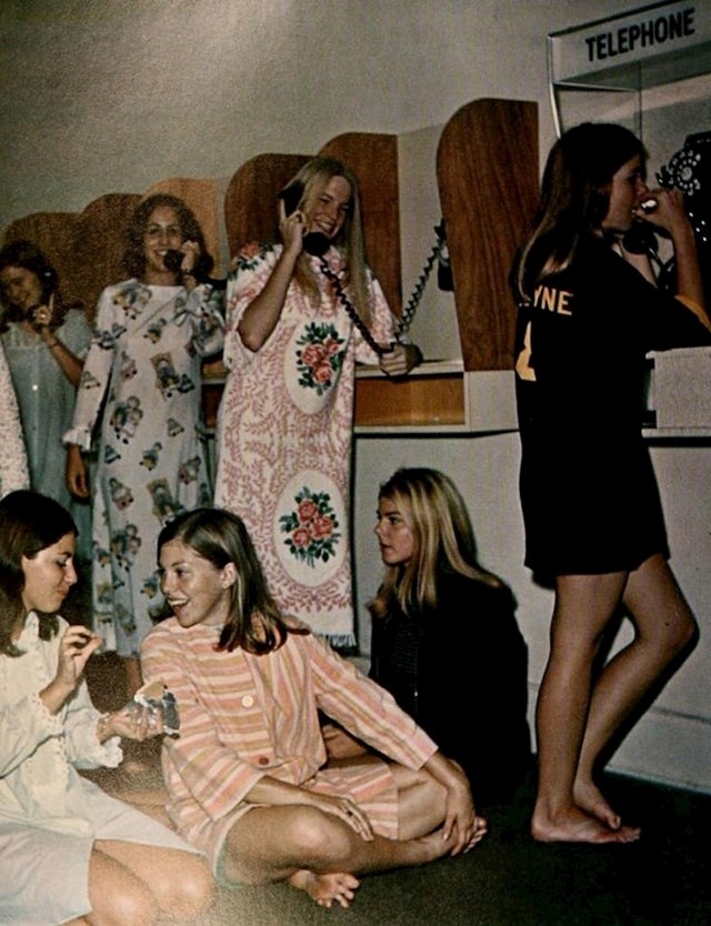 #13 Telefonski pozivi u domu za djevojčice, 1970. godine