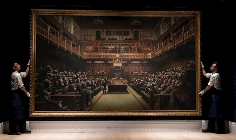 Slika je široka gotovo četiri metra,  i najveća je sliku na platnu ovog uličnog umjetnika.