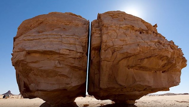 #14 Nassla stijena u Saudiskoj Arabiji.