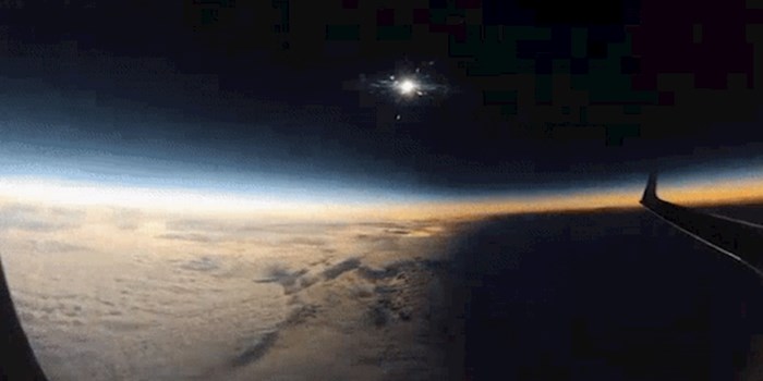 Nevjerojatan prizor pomrčine Sunca koja se događa usred avionskog leta