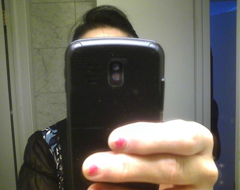 "Prvi pokušaj selfija moje majke."