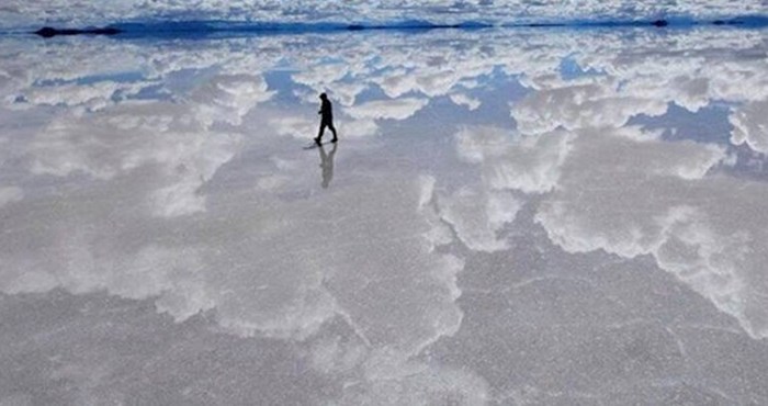 Najveća slana površina na svijetu nalazi se u Boliviji i prostire se na više od 10 tisuća kvadratnih kilometara