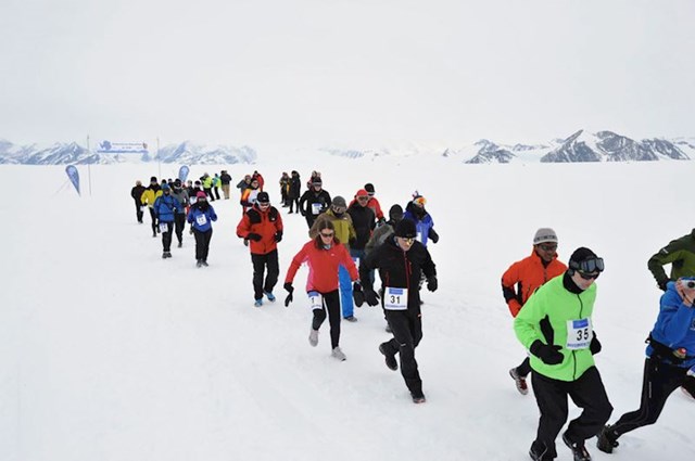 #10 Sportaši imaju i godišnji maraton, antarktički ledeni maraton!