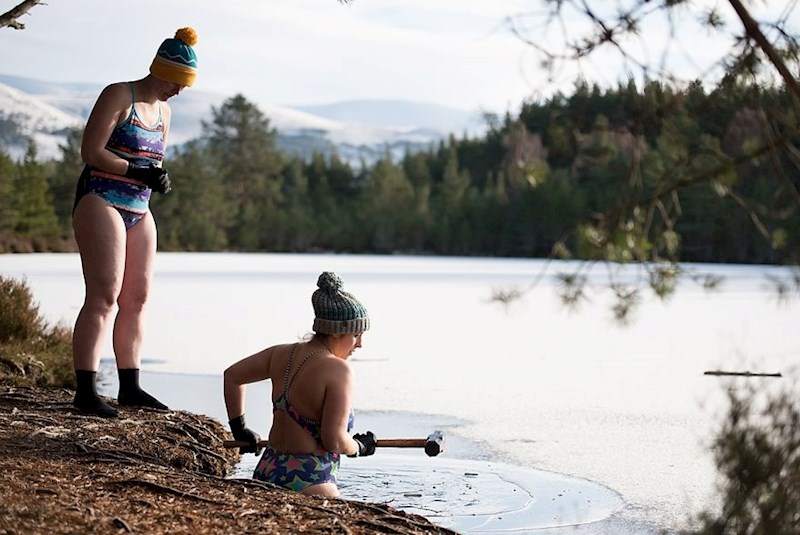 Jezero,  Uath Lochans, probijanje leda