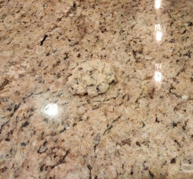 “Žena mog prijatelja napravila je kolačiće.”