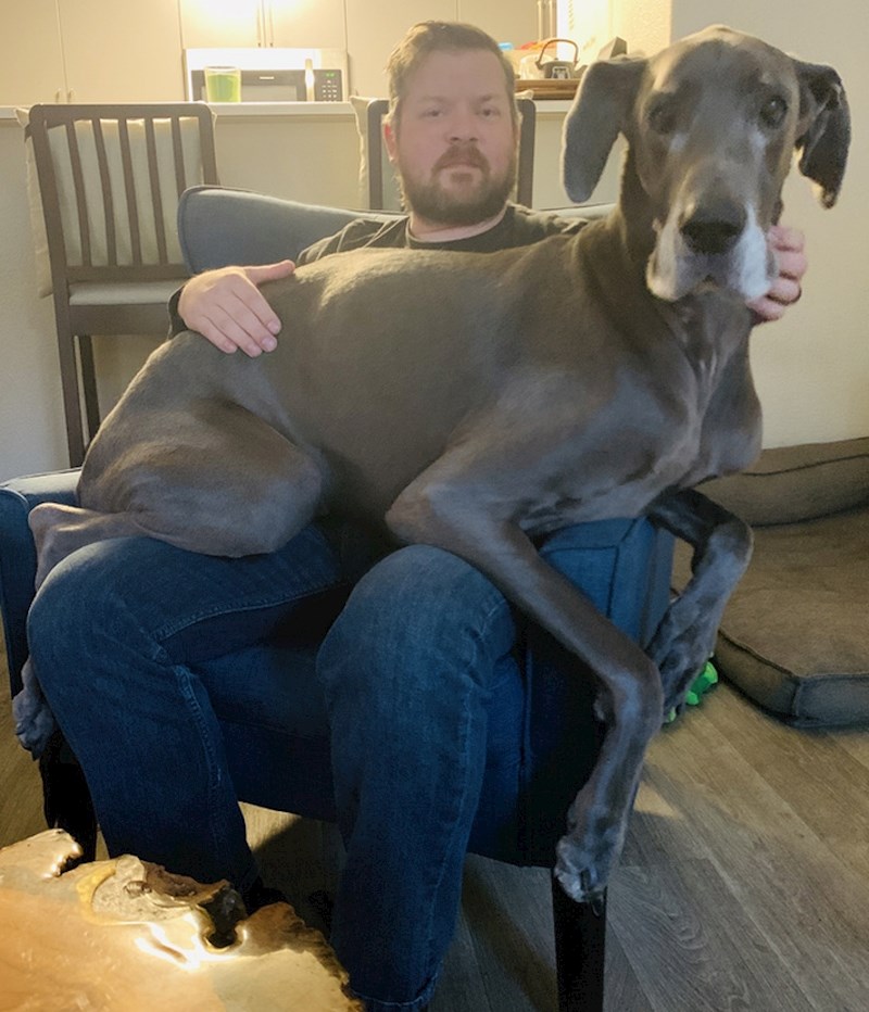 #8 "Još uvijek misli da je mala."