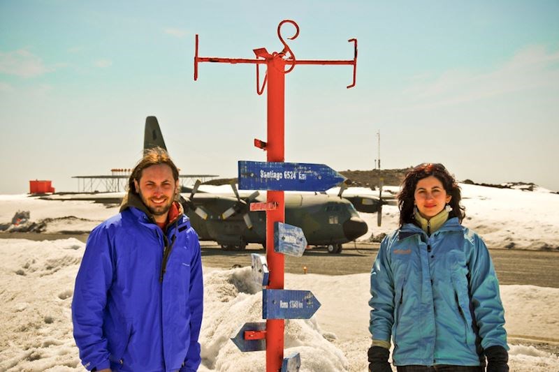 #15 Čile i Argentina imaju dva mala "grada" na kontinentu: Villa Las Estrellas i Esperanza Baza.