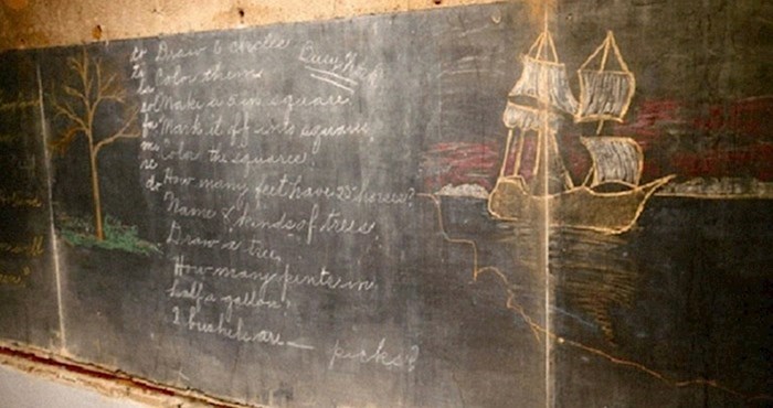 Tijekom renovacije škole radnici su pronašli učionice u kojima je vrijeme stalo