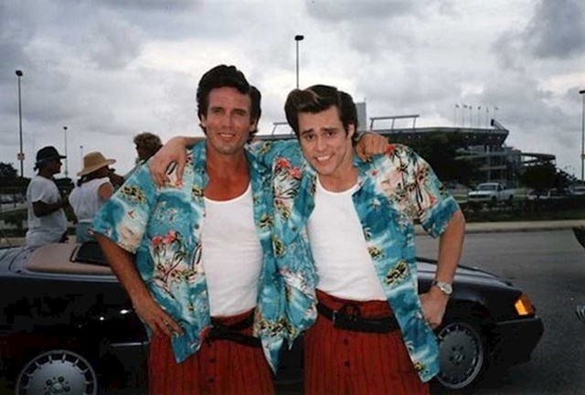 Jim Carrey & Tom Deakman - Ace Ventura