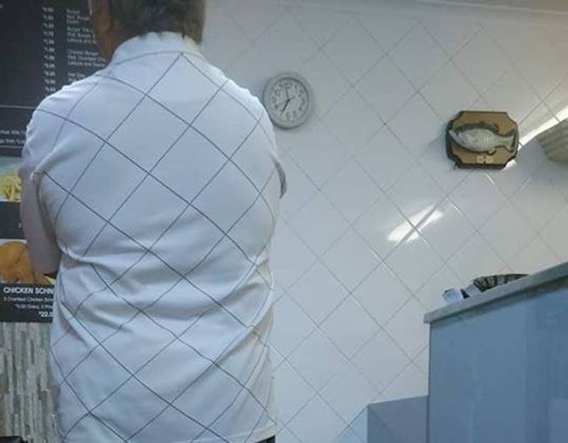 "Jedne sam noći naručio hranu u ovom restoranu, kad je ovaj ušao."