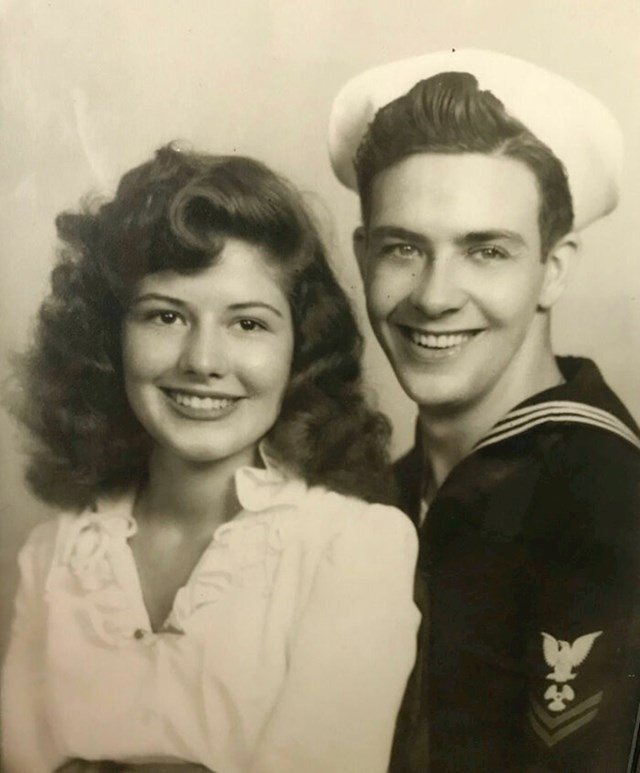 Moji djed i baka na portretu početkom 1940 -ih
