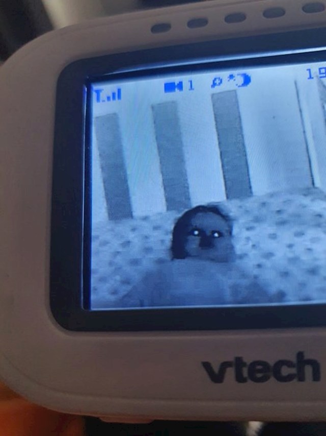 "Kupili smo novi baby monitor i mislim da je to bila pogreška."