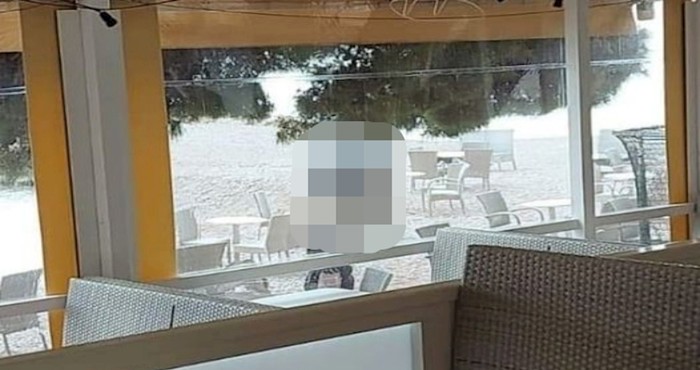 Unatoč kiši oni ne mogu bez dnevne doze kave, pogledajte kako su se snašli