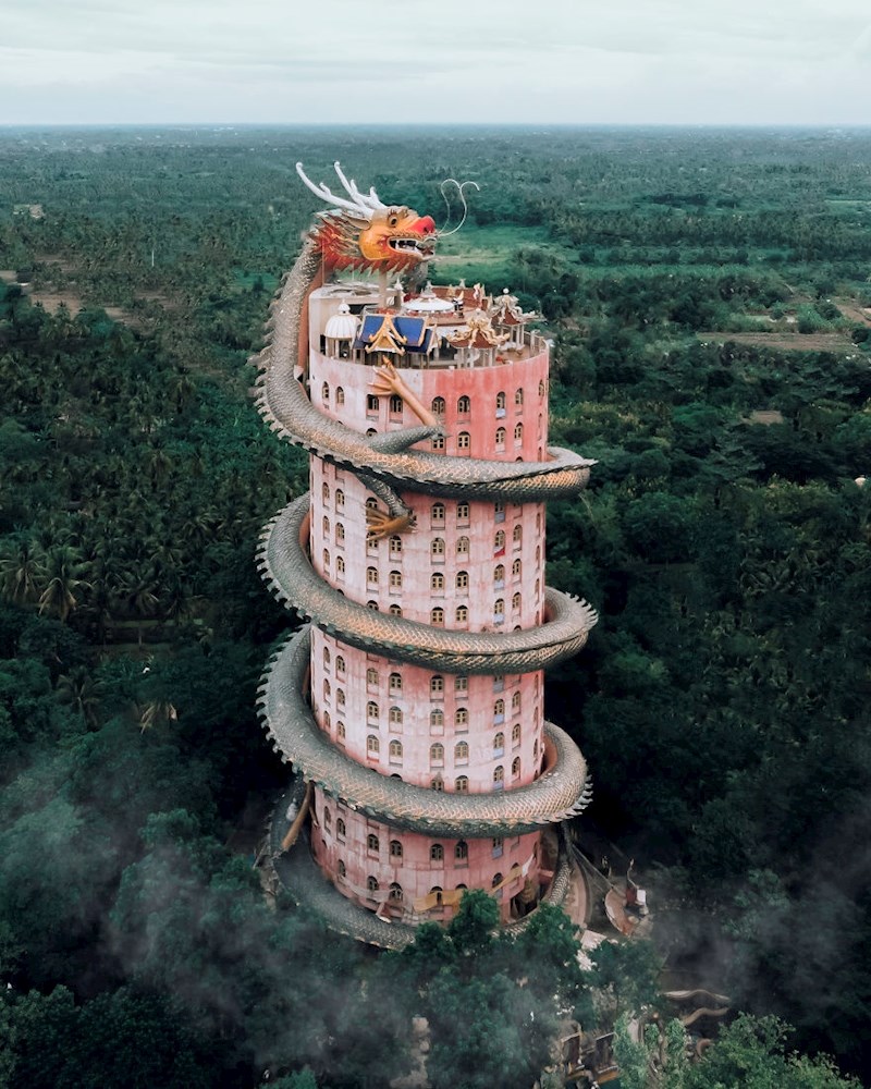 #9 Dragon Temple, Tajland