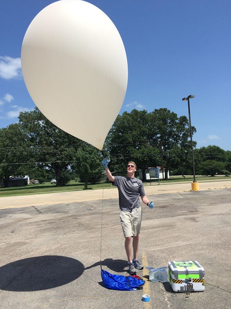 Puštanje balona i GoPro kamere u svemir