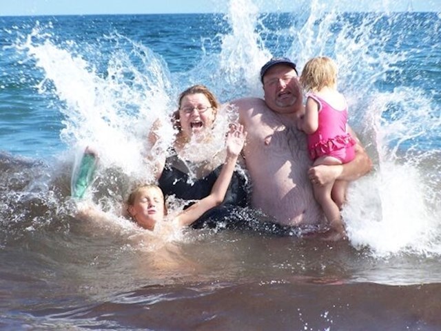 Prava ljetna obiteljska fotografija.