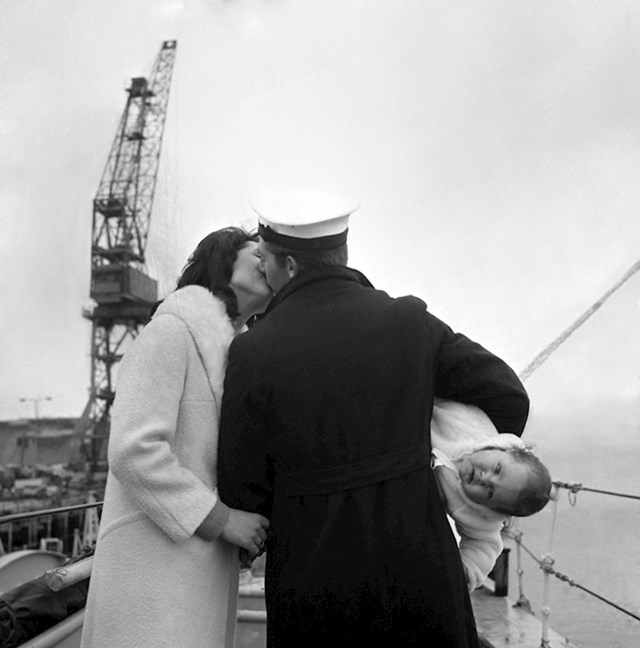 Engleski mornar vratio se s dugog putovanja, 1966.