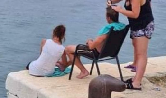 Netko je u Dalmaciji fotkao presmiješnu situaciju; tip je dobio potpuni tretman na rivi