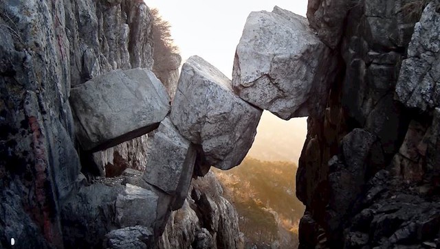 #13 "Immortal bridge" u Kini.