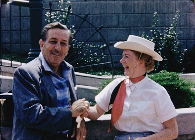 "Moja baka je upoznala je Walta Disneya u Disneylandu 1956."