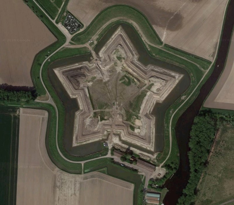 #8 Ako ne možete otići u svemir, donesite zvijezde na Zemlju.