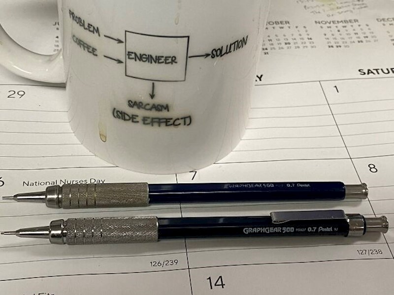 "Mehanička olovka Graphgear 500. Gornja je koju koristim 20 godina, a druga je potpuno nova."