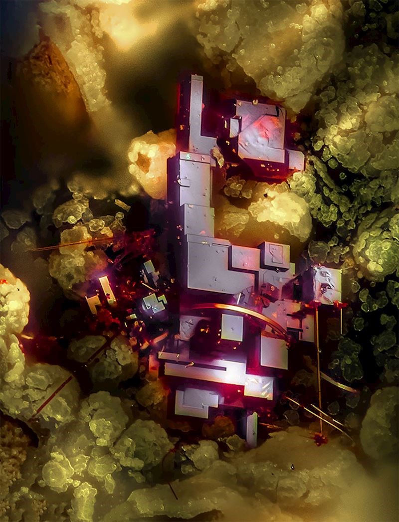 #5 Kuprit (mineral sastavljen od bakrenog oksida)