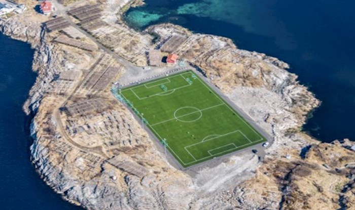 Ovaj nogometni stadion u Norveškoj nalazi se na veličanstvenoj lokaciji