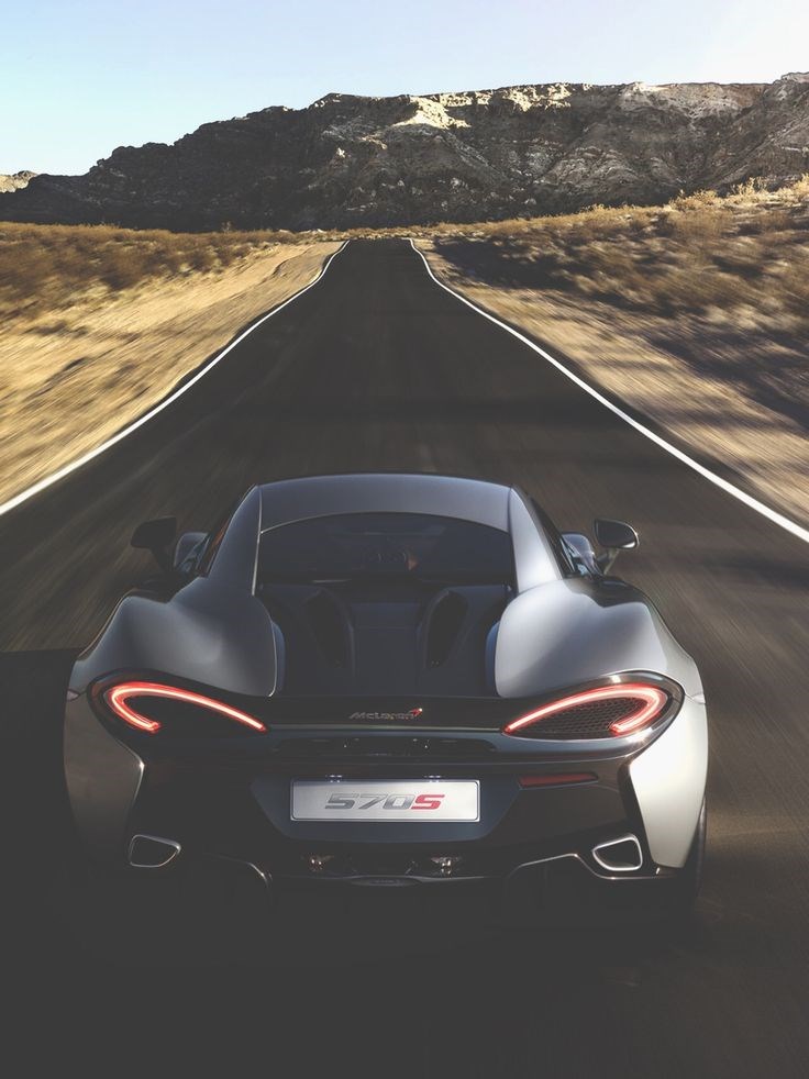 McLaren 570S.