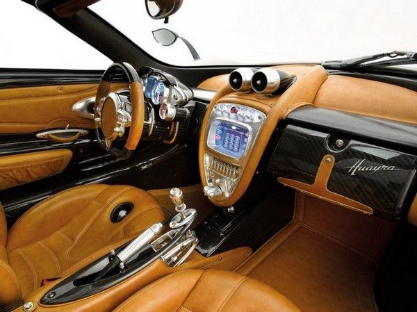 Pagani Huayra amazing interior.