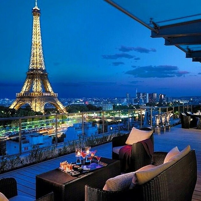 Beautiful night in Paris.