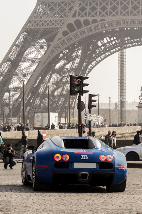 Bugatti in Paris.