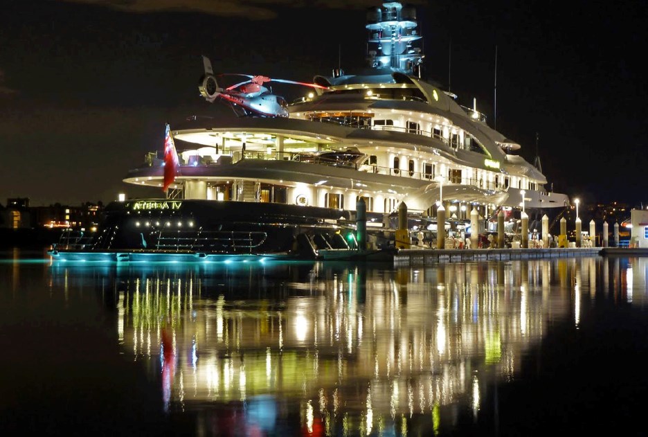 Beautiful Yacht Attessa IV in Monaco