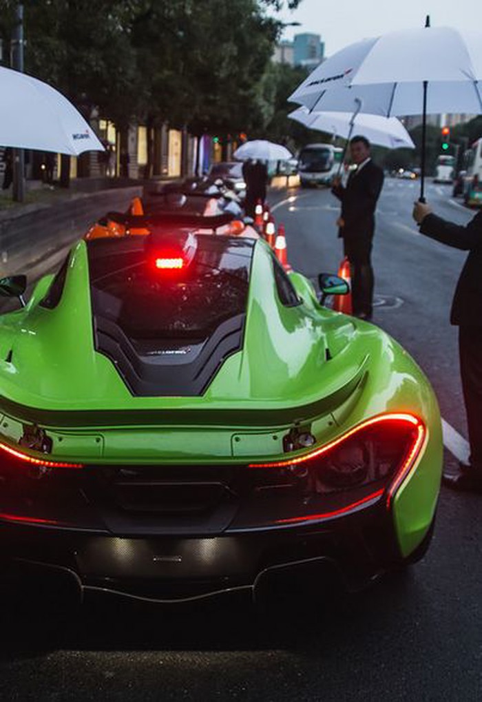 McLaren P1.