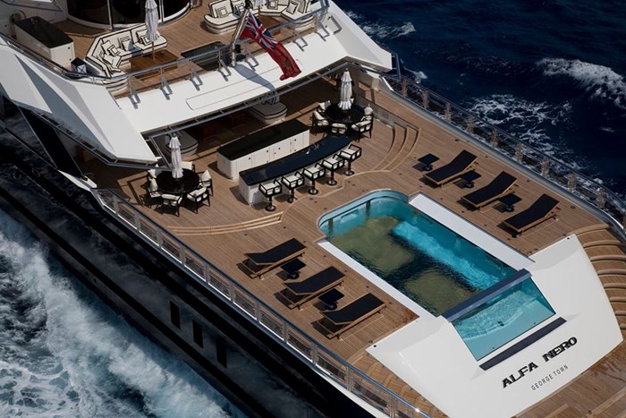 Alfa Nero yacht.
